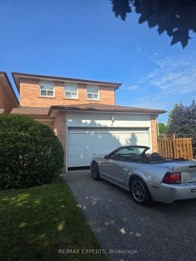Detached at 5 Rawling Crescent, Brampton, ON L6E 1N7
