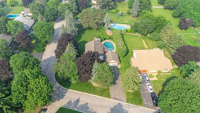 Detached at 25 Grant Court, East Gwillimbury, ON L9N 0Z3