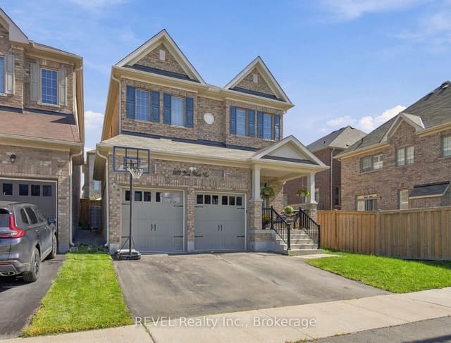 Detached at 1901 Don White Court, Oshawa, ON L1H 8L7