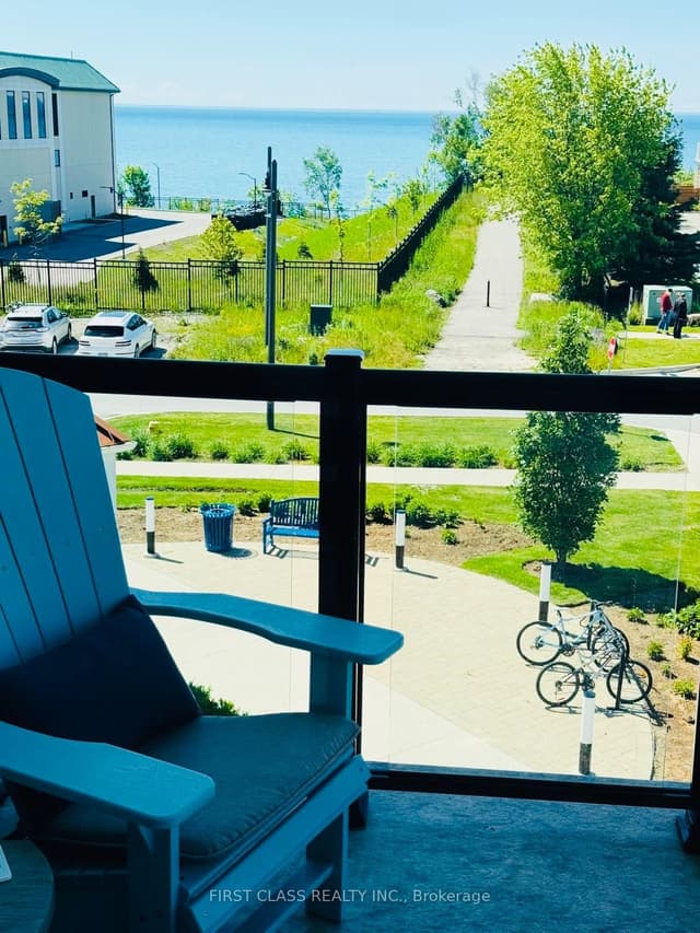 Condo Apartment at 50 Lakebreeze Drive 306, Clarington, ON L1B 0V9