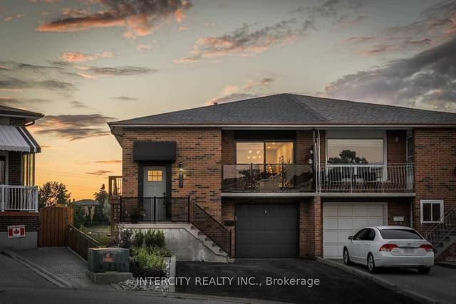 Semi-Detached at 137 Albany Drive Lower, Vaughan, ON L4L 2X6