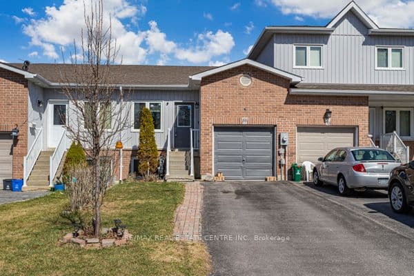 Att/Row/Townhouse at 58 Avenue Street, Oshawa, ON L1H 0B7