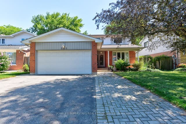 Detached at 868 Kowal Drive, Mississauga, ON L5H 3T4