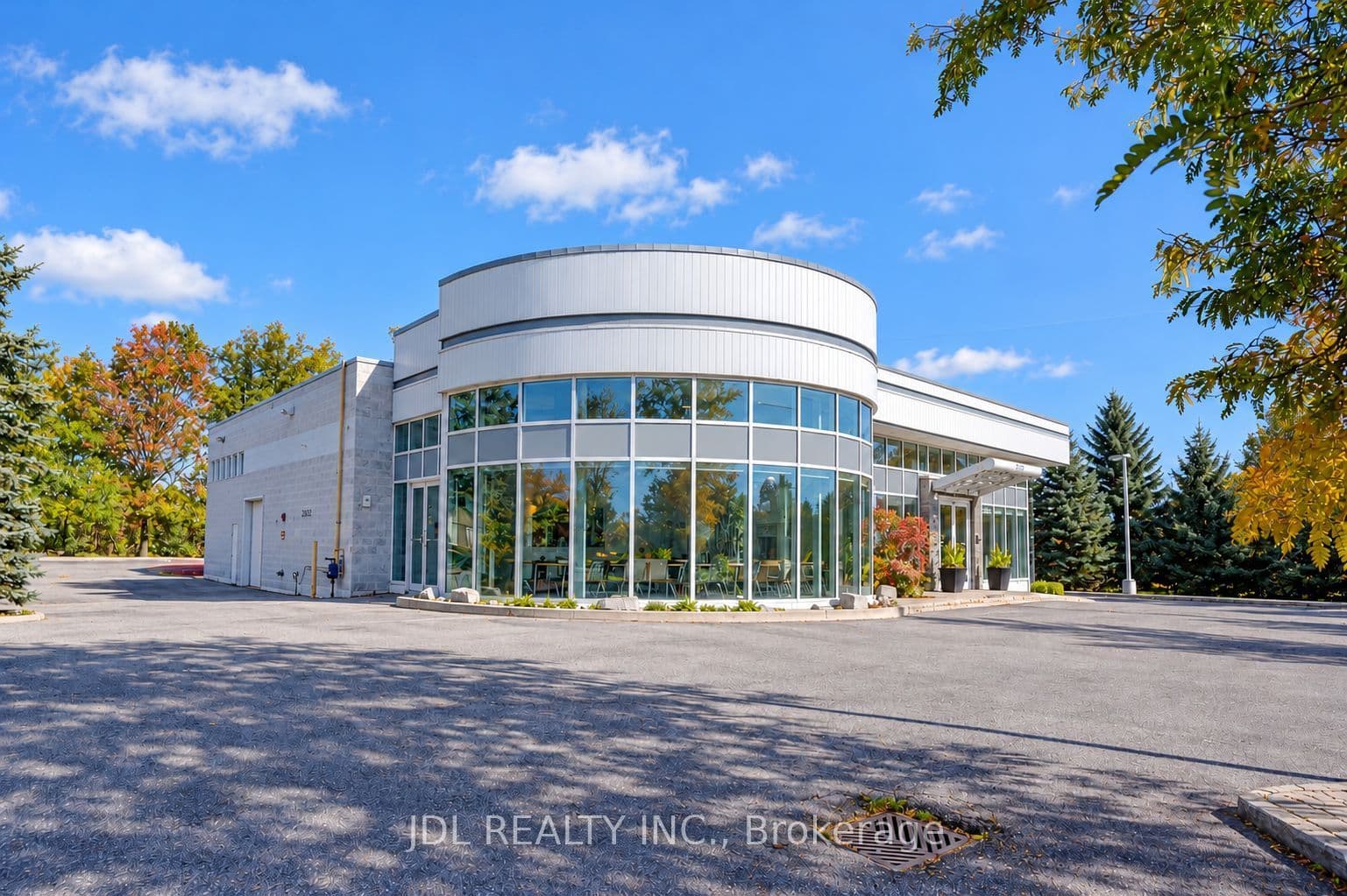 2832 16th Avenue — Markham