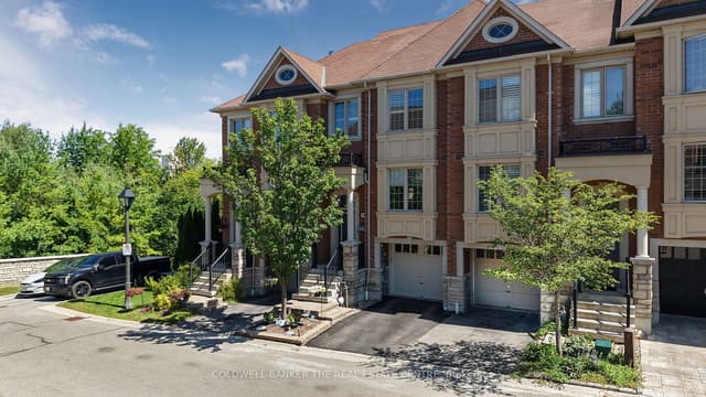 Att/Row/Townhouse at 370 Doak Lane, Newmarket, ON L3Y 0A8