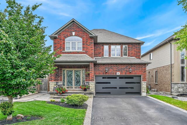Detached at 68 GARINGER Crescent, Hamilton, ON L0R 1C0