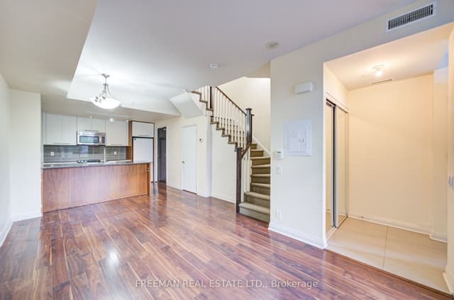 Condo Townhouse at 5 Valhalla Inn Road TH108, Toronto, ON M9B 0B1, Toronto W08