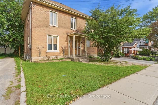Duplex at 185 Foster Avenue, Belleville, ON K8N 3P8