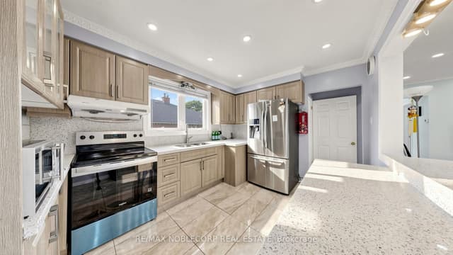 Semi-Detached at 95 Snowood Court, Toronto, ON M3N 1E7, Toronto W05