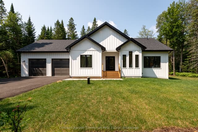 Detached at 29 Crimson Lane, Huntsville, ON P0B 1L0