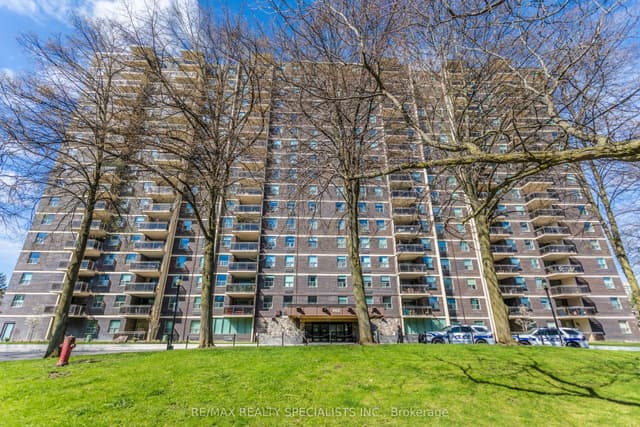 Condo Apartment at 966 Inverhouse Drive 410, Mississauga, ON L5J 4B6