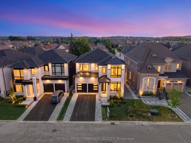 Detached at 23 Menotti Drive, Richmond Hill, ON L4E 2Z2