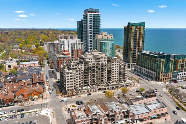 Condo Apartment at 399 Elizabeth Street 702, Burlington, ON L7R 0A4