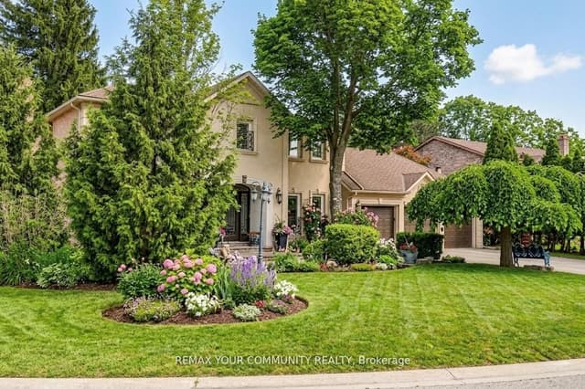 Detached at 30 Deanbank Drive, Markham, ON L3T 1Z3