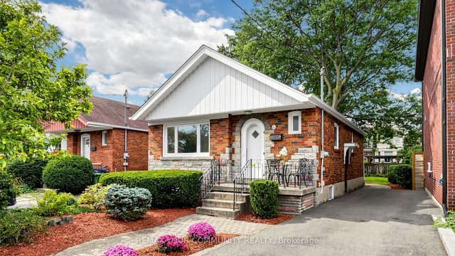 Detached at 6 Athlone Road, Toronto, ON M4J 4H2, Toronto E03