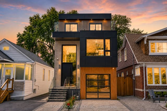 Detached at 570 Main Street, Toronto, ON M4C 4Y4, Toronto E03