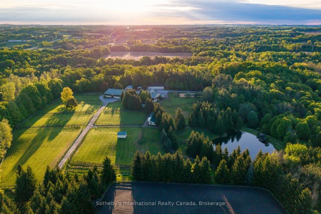 Detached at 12800 8th Concession, King, ON L7B 1K4