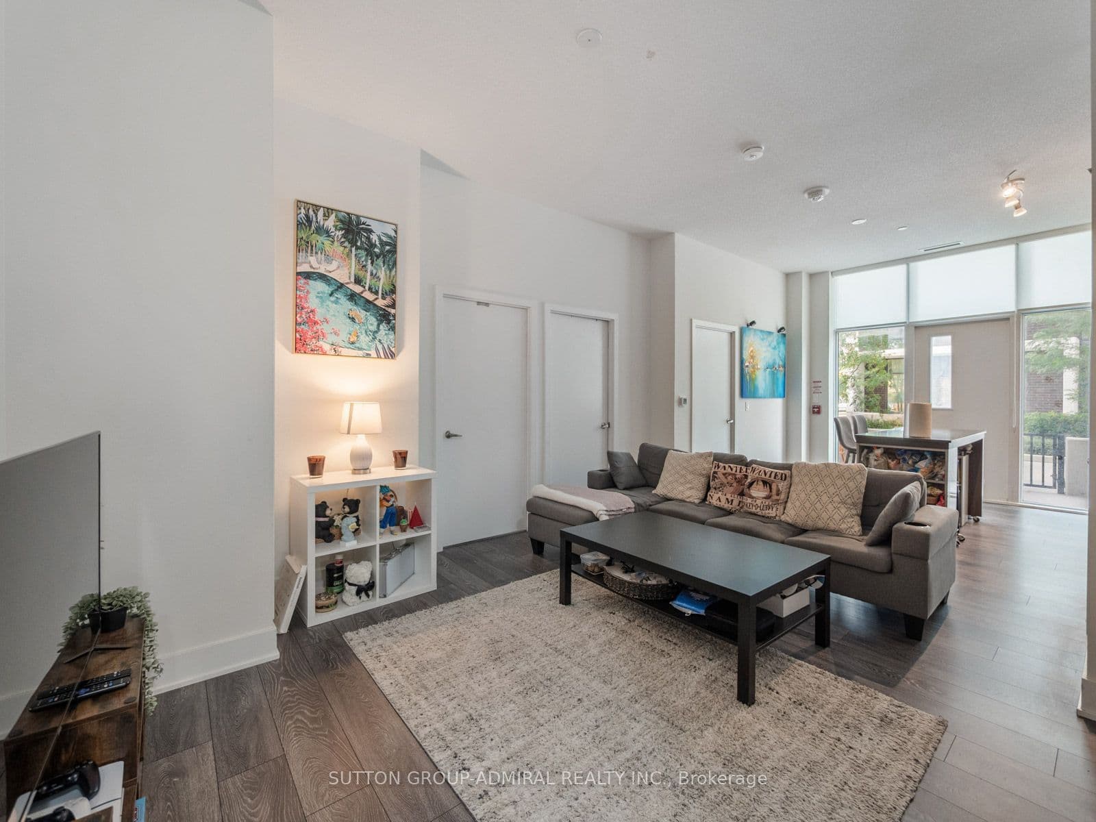 Suite 101 · Floor 1, Unit 101 · 188 Fairview Mall Dr