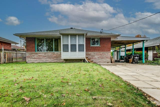 Detached at 102 Massey Avenue, Kitchener, ON N2C 1M5