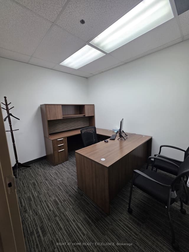 Office at 7045 Edwards Boulevard 201, Mississauga, ON L5S 1X2