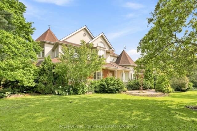 Detached at 2 Wilson House Drive, Whitby, ON L0B 1A0
