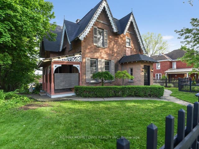 Detached at 157 DIBBLE Street W, Prescott, ON K0E 1T0