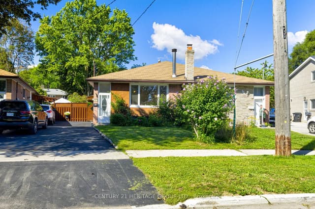 Semi-Detached at 117 Marbury Crescent, Toronto, ON M3A 2G3, Toronto C13