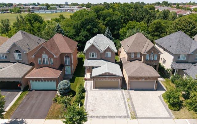 Detached at 17 Rushingbrook Drive, Richmond Hill, ON L4S 1W6