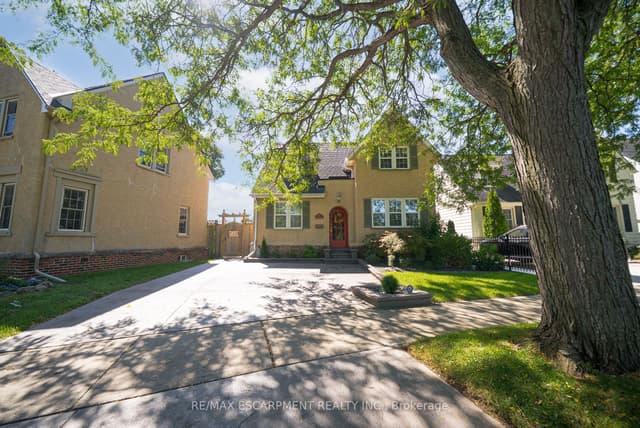 Detached at 48 Lincoln Avenue, Brantford, ON N3T 4S7