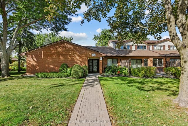 Condo Townhouse at 36 Champlain Crescent 10, Peterborough, ON K9L 1T1