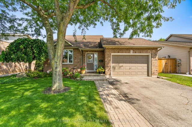 Detached at 4117 Jordan Road, Lincoln, ON L0R 1S0