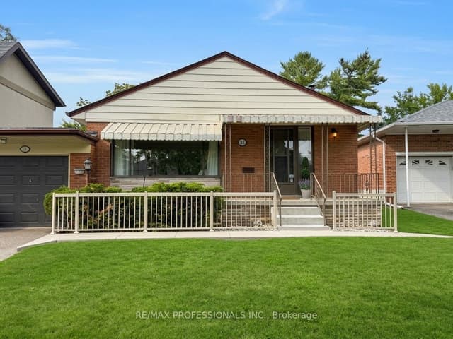 Detached at 31 Cheshire Drive, Toronto, ON M9B 2N7, Toronto W08
