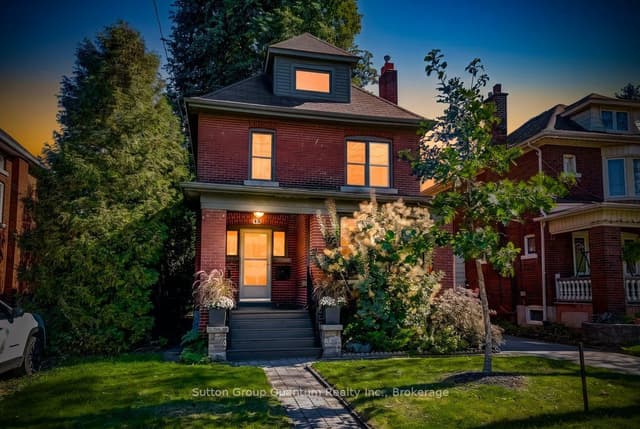 Detached at 43 Rosslyn Avenue S, Hamilton, ON L8M 3J1