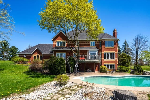 Detached at 15316 Mount Wolfe Road, Caledon, ON L7E 3N7