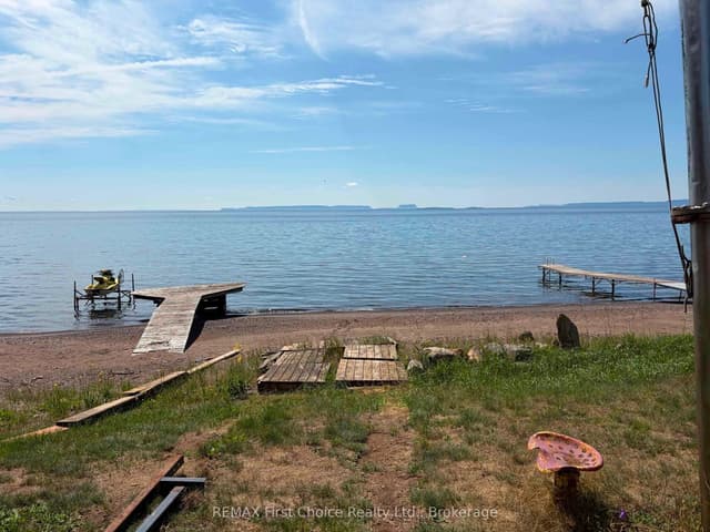 Detached at 641 Pebbly Beach Road, Shuniah, ON P7A 0X6