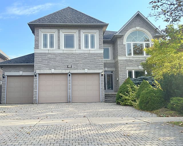 Detached at 31 Black Walnut Crescent, Richmond Hill, ON L4B 3S3
