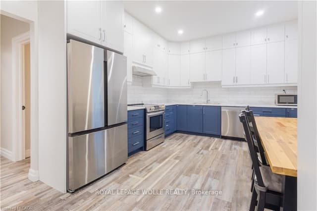 Detached at 157 Dawson Street, Waterloo, ON N2L 1R9