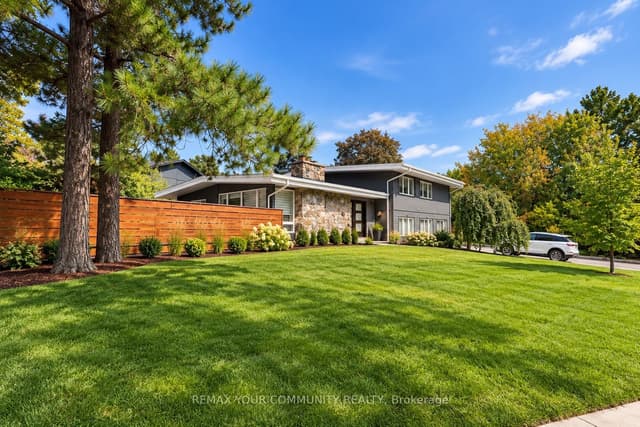 Detached at 27 Artinger Court, Toronto, ON M3B 1J9, Toronto C13