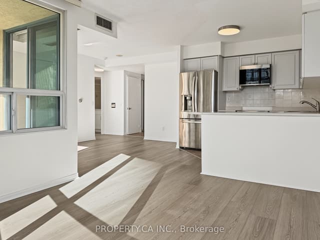 Condo Apartment at 238 Doris Avenue 812, Toronto, ON M2N 6W1, Toronto C14