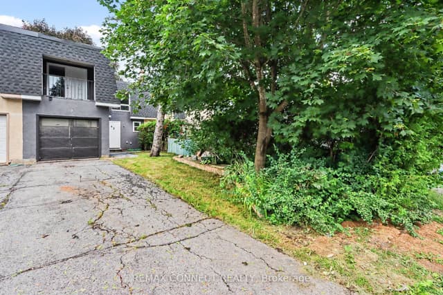 Att/Row/Townhouse at 43 Tybalt Crescent, Bells Corners and South to Fallowfield, ON K2H 8J6