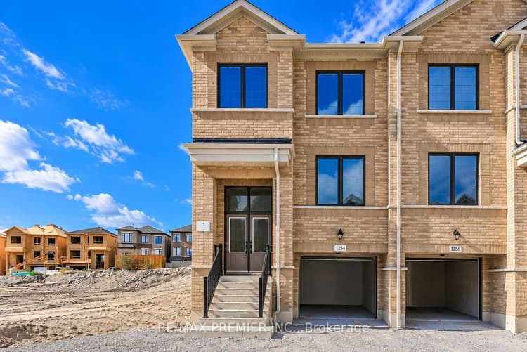 1284 Winding Woods Trail