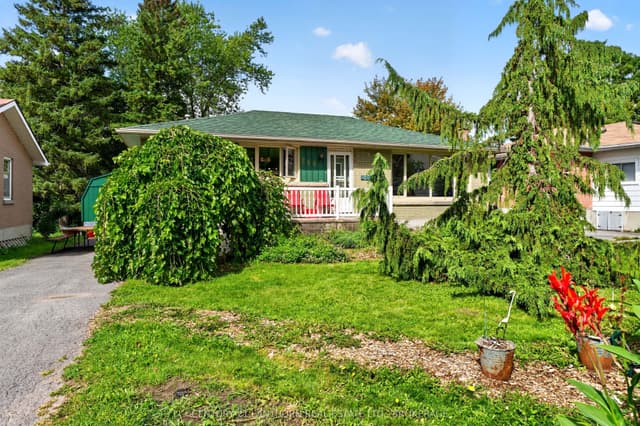 Detached at 244 Yonge Street, Kingston, ON K7M 1G5