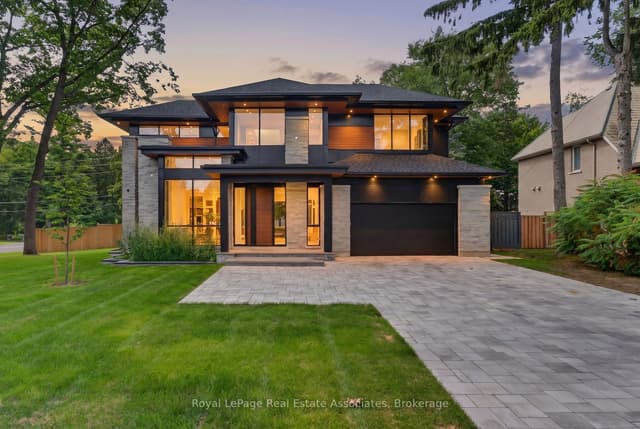 Detached at 1270 Birchview Drive, Mississauga, ON L5H 3E4