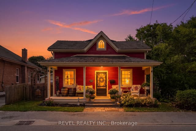 Detached at 532 Main Street, Halton Hills, ON L7G 3S8