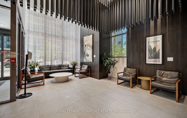 Common Element Condo at 4065 Confederation Parkway 3512, Mississauga, ON L5B 0L4