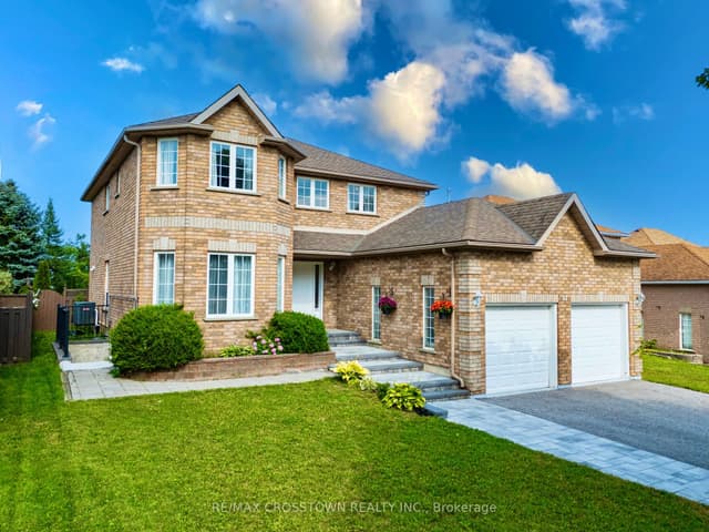 Detached at 31 Logan Court, Barrie, ON L4N 8G9