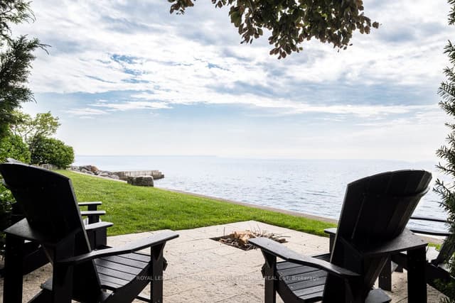 Detached at 6 Ennisclare Drive W, Oakville, ON L6J 4N2