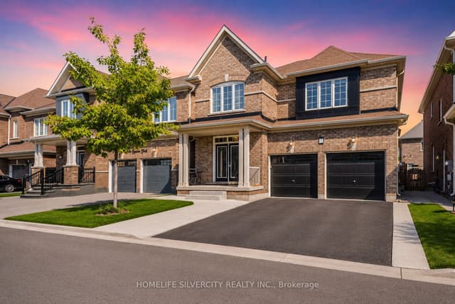 Detached at 7 Iguana Trail, Brampton, ON L7A 4N2