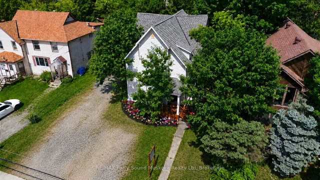 Investment at 18 William Street, Parry Sound, ON P2A 1V1
