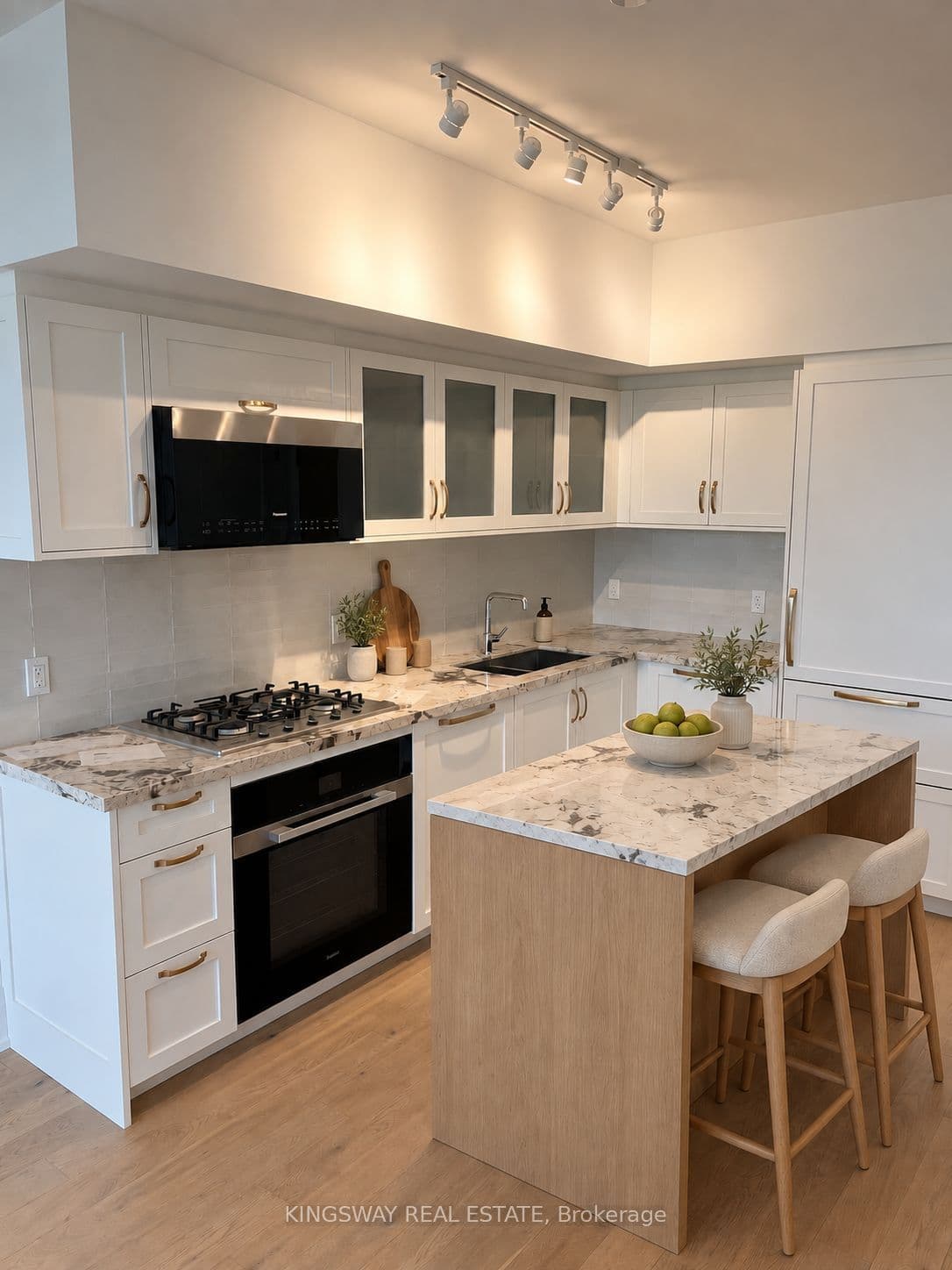 Suite 218 · Floor 2, Unit 218 · 505 Glencairn Ave